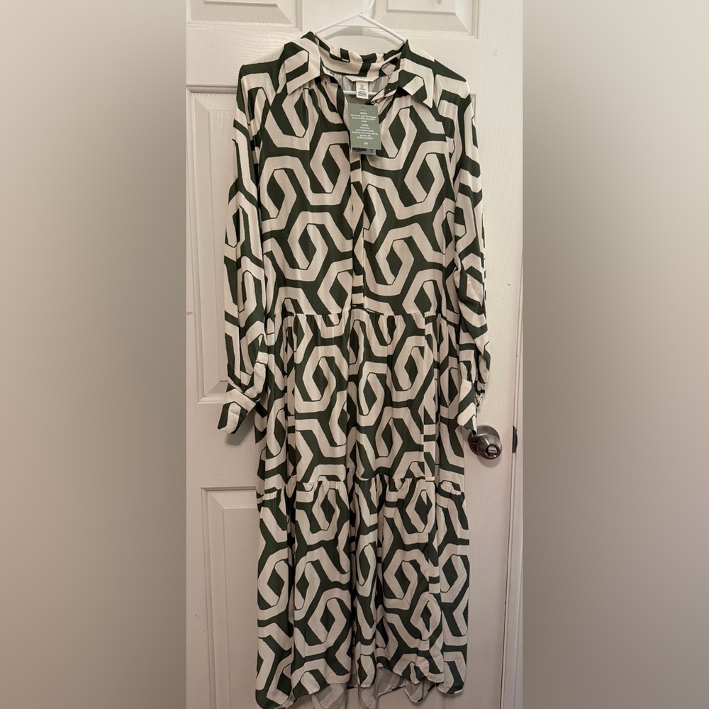 H&M Green and White Geometric Dress